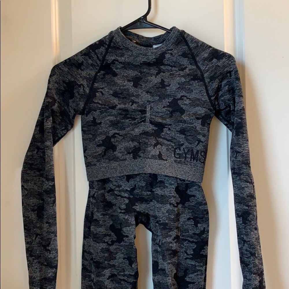 REPOSH Black Camo Gymshark Co-Ord Set